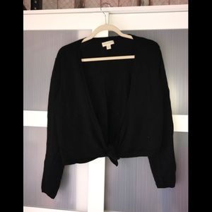 Appleseed’s black sweater